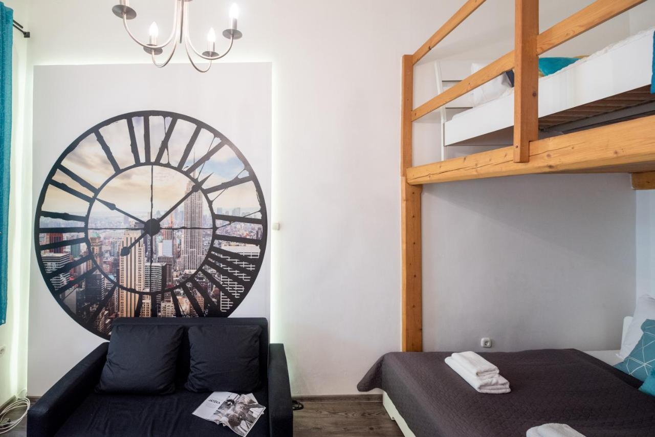 Central Quiet Studio B&B, Airport Connection Budapest Bagian luar foto