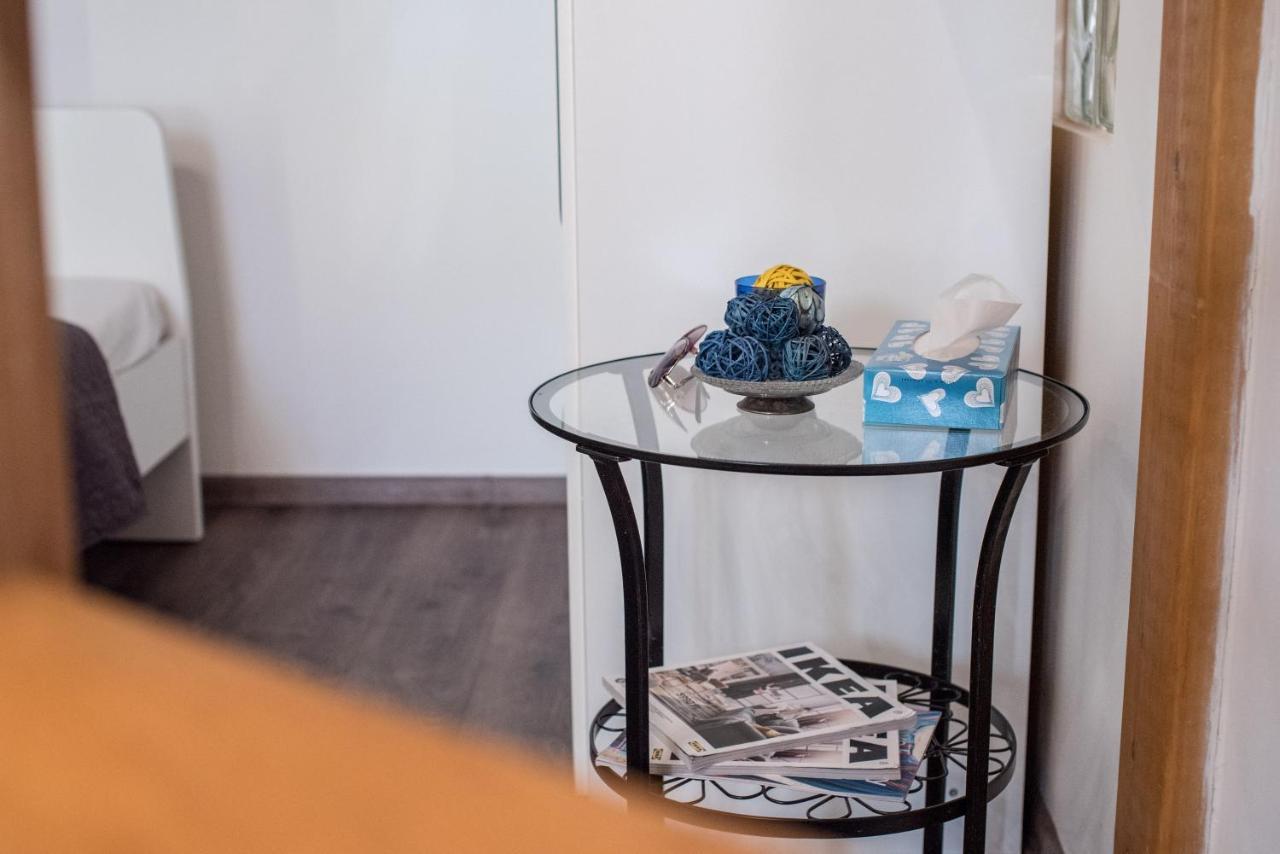 Central Quiet Studio B&B, Airport Connection Budapest Bagian luar foto