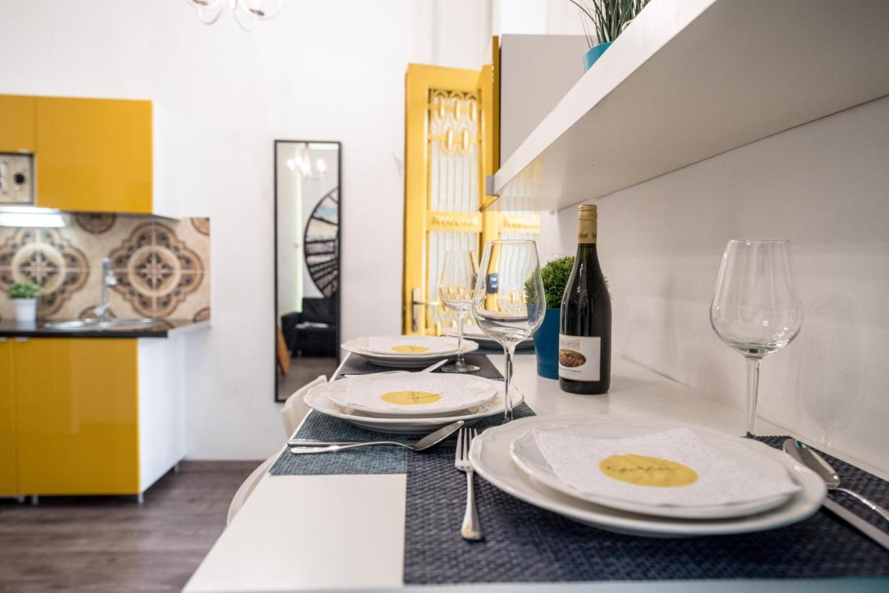 Central Quiet Studio B&B, Airport Connection Budapest Bagian luar foto