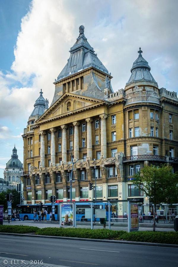 Central Quiet Studio B&B, Airport Connection Budapest Bagian luar foto